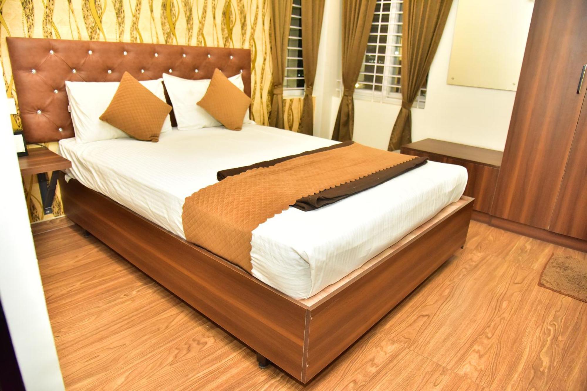 Meadows Inn ไมซอร์ ภายนอก รูปภาพ