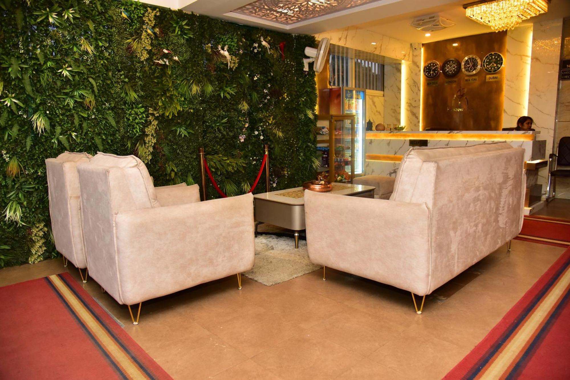 Meadows Inn ไมซอร์ ภายนอก รูปภาพ