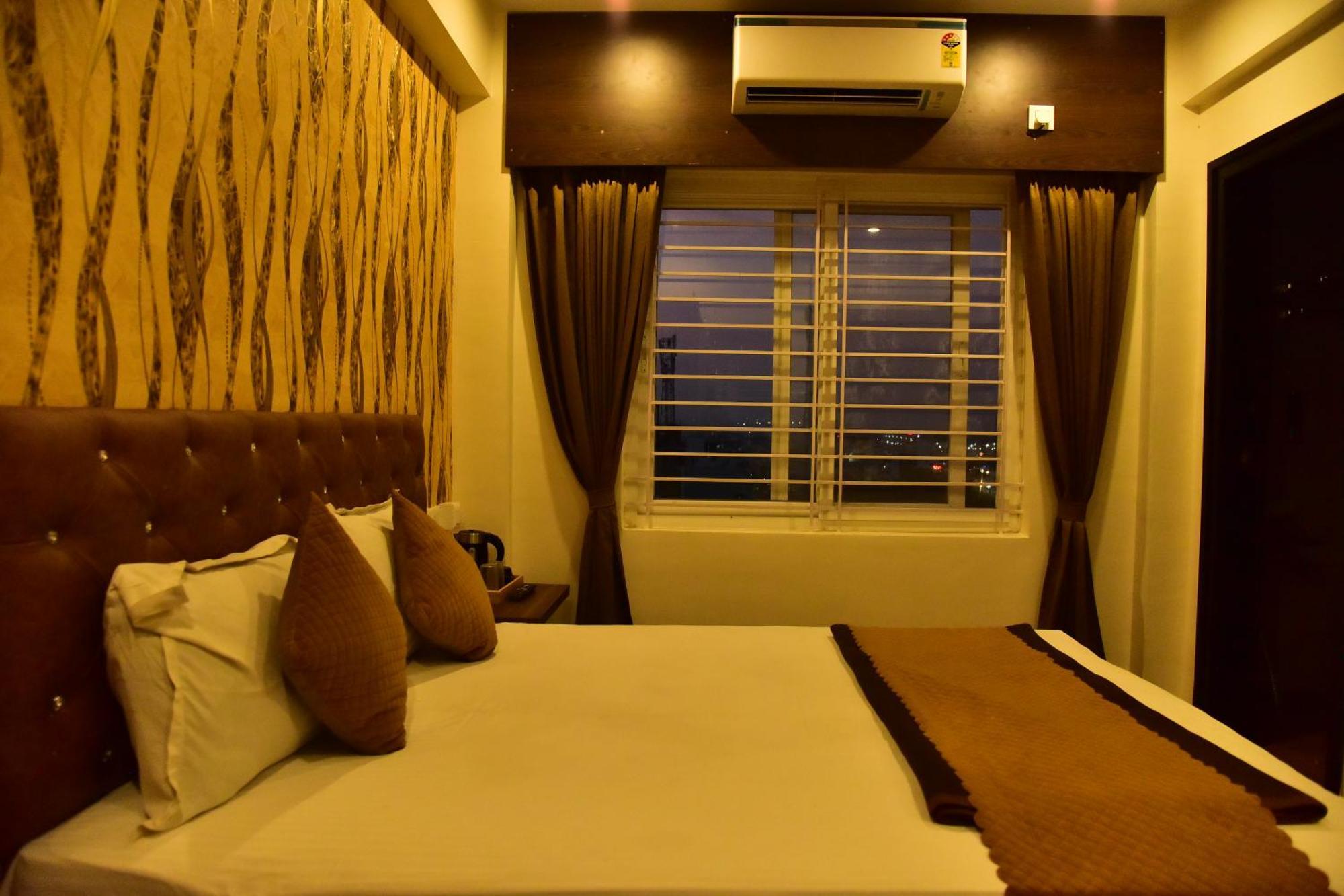 Meadows Inn ไมซอร์ ภายนอก รูปภาพ