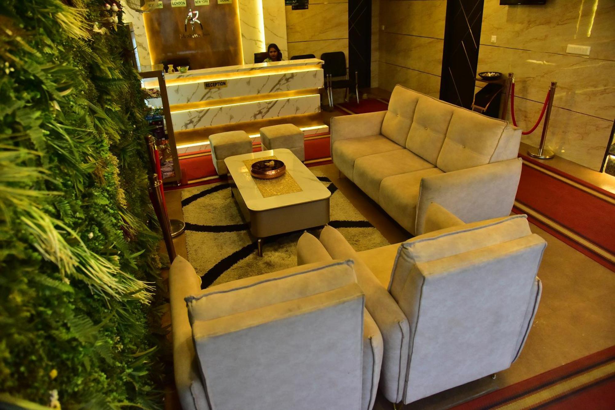 Meadows Inn ไมซอร์ ภายนอก รูปภาพ