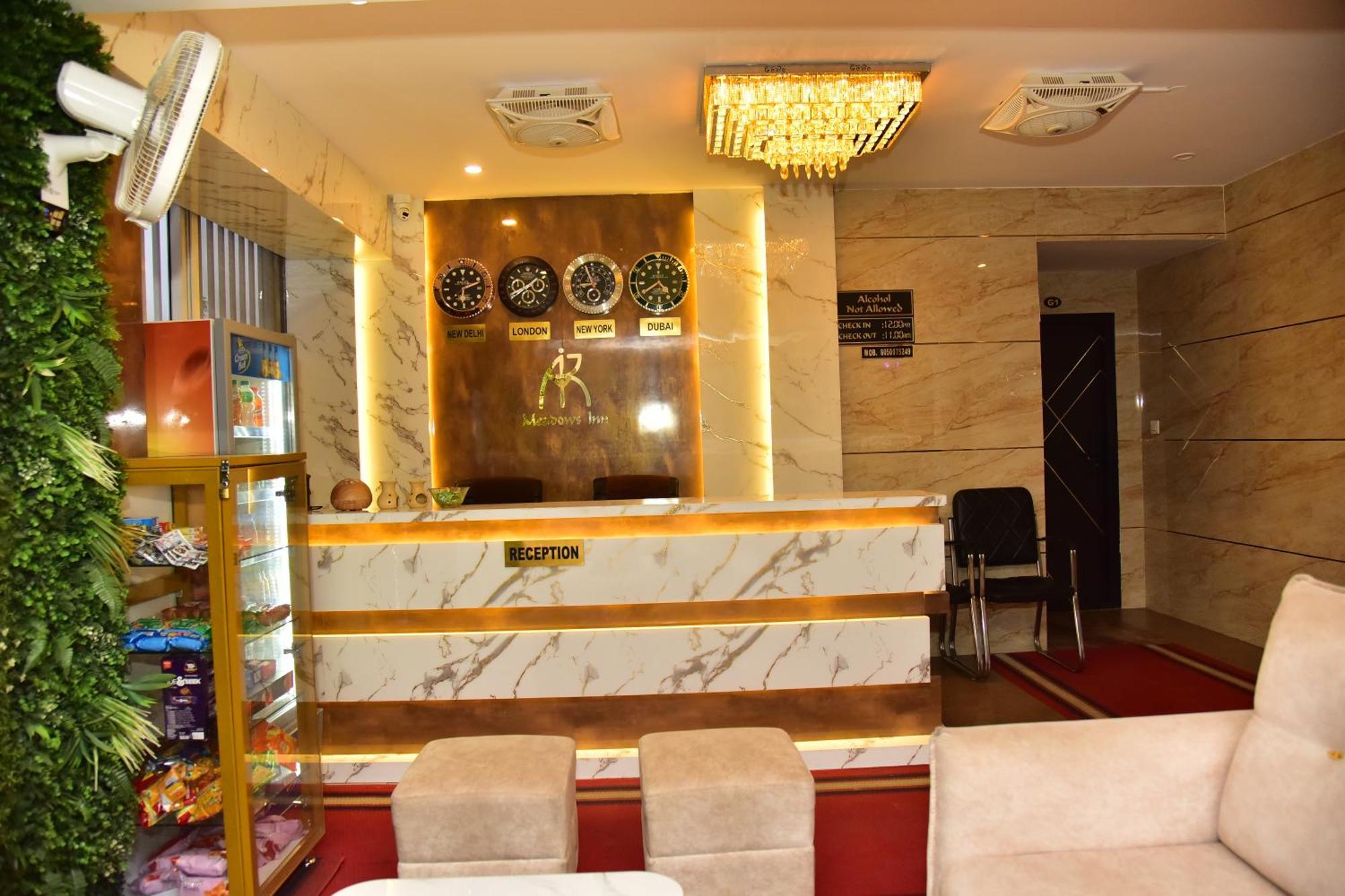 Meadows Inn ไมซอร์ ภายนอก รูปภาพ