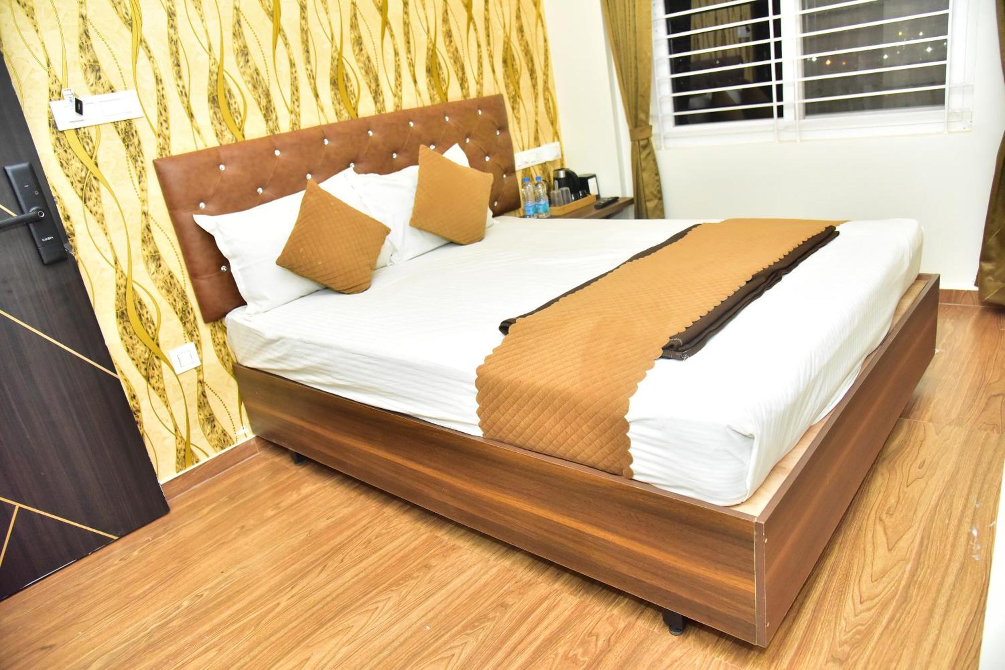 Meadows Inn ไมซอร์ ภายนอก รูปภาพ