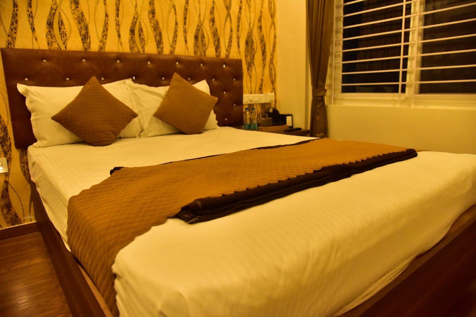 Meadows Inn ไมซอร์ ภายนอก รูปภาพ