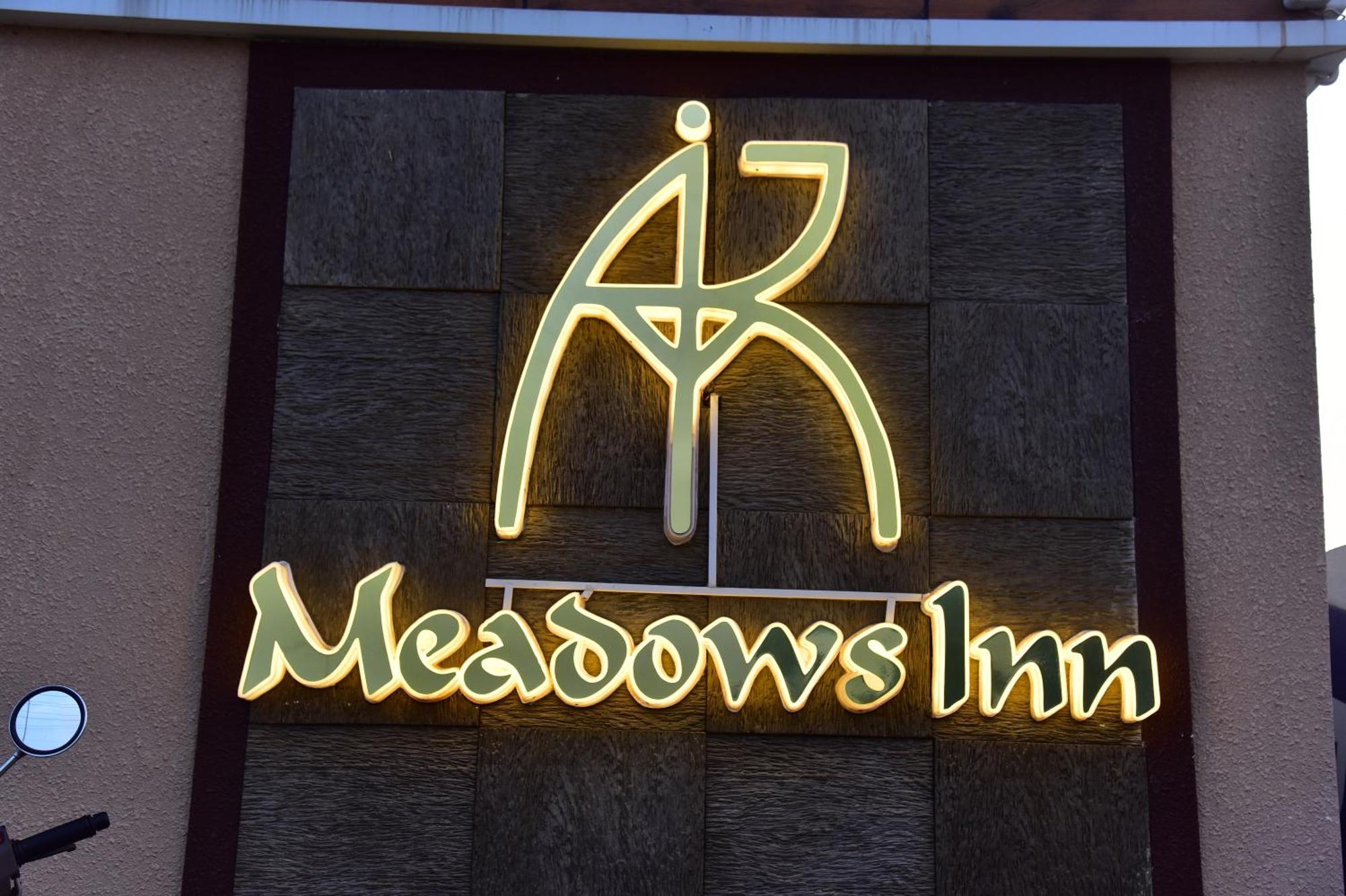 Meadows Inn ไมซอร์ ภายนอก รูปภาพ